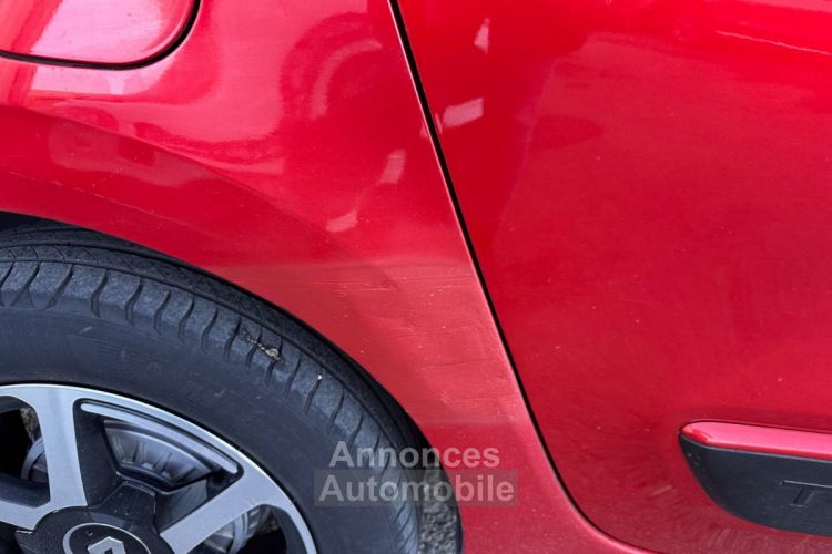 Renault Twingo III 0.9 TCe 90 E6C Intens EDC 1ÈRE MAIN - CAM - <small></small> 12.490 € <small>TTC</small> - #34