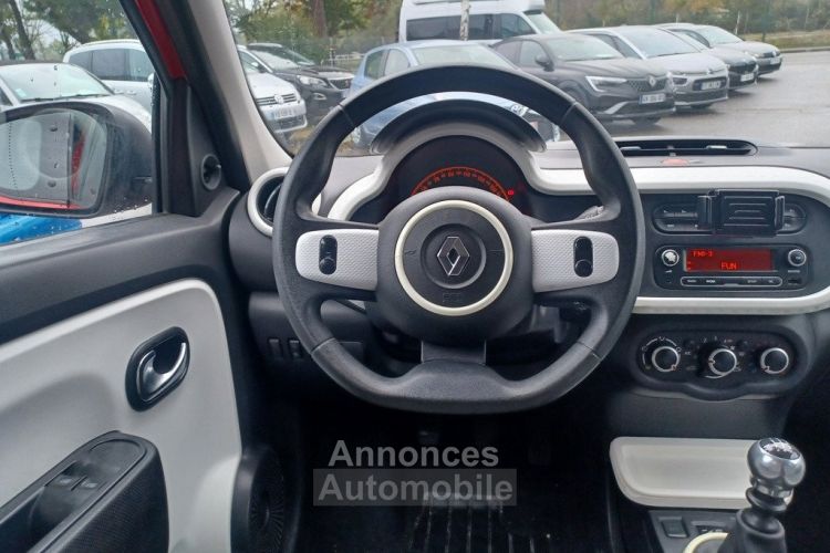 Renault Twingo III 0.9 TCe eco2 S&S 90 cv LIMITED 5 PORTES - HISTORIQUE A JOUR FINANCEMENT POSSIBLE - <small></small> 8.390 € <small>TTC</small> - #15