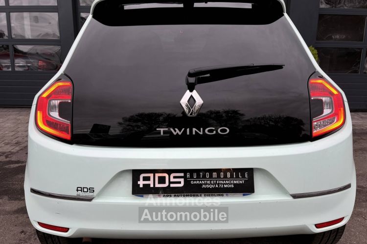 Renault Twingo III (C07) 0.9 TCe 90ch Intens EDC / À PARTIR DE 158,45 € * - <small></small> 14.990 € <small>TTC</small> - #8