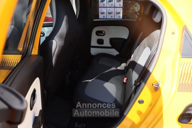 Renault Twingo III Ph2 1.0 SCe 75 Zen BVM5 (Radars Ar,Régulateur,Clim) - <small></small> 9.490 € <small>TTC</small> - #17