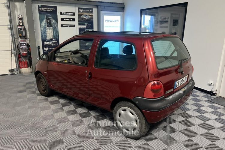 Renault Twingo Uniquement à vendre à PROS DE LAUTO - 1.2i - 60 Ch - Finition Hélios - <small></small> 600 € <small>TTC</small> - #4