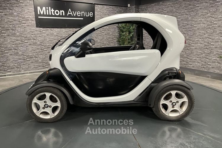 Renault Twizy Achat Intégral Intens blanc - <small></small> 4.990 € <small></small> - #2