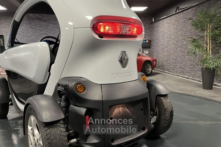 Renault Twizy Achat Intégral Intens blanc - <small></small> 4.990 € <small></small> - #21