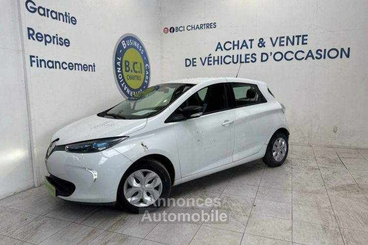 Renault Zoe LIFE CHARGE NORMALE ACHAT INTEGRAL R75 - <small></small> 8.490 € <small>TTC</small> - #1