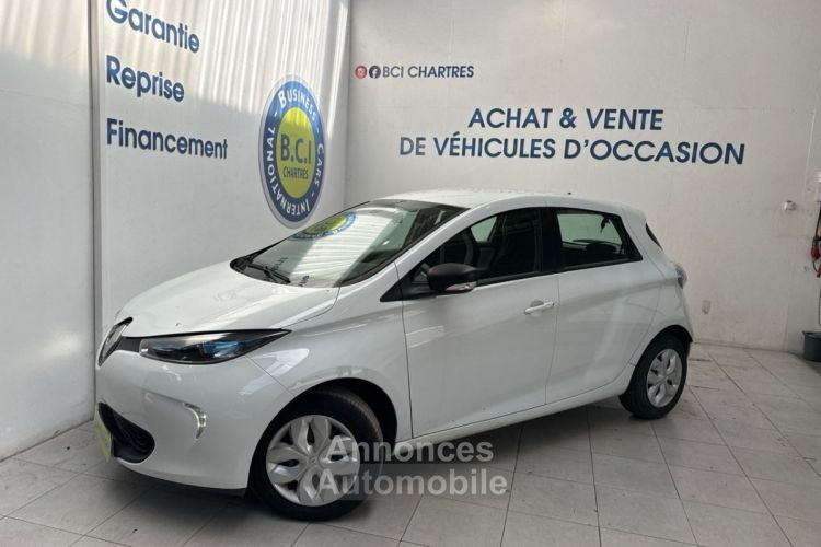 Renault Zoe LIFE CHARGE NORMALE ACHAT INTEGRAL R75 - <small></small> 8.990 € <small>TTC</small> - #1