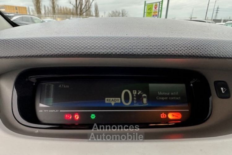 Renault Zoe Life charge normale R75 - <small></small> 8.990 € <small>TTC</small> - #17