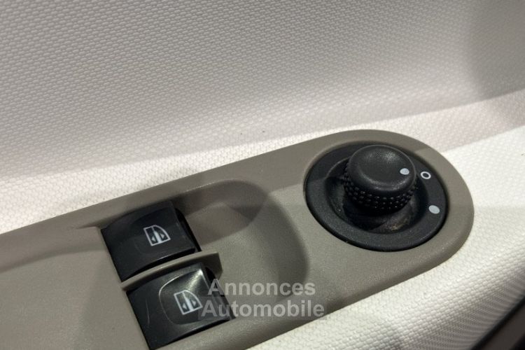 Renault Zoe LIFE CHARGE NORMALE R75 22kw location de batterie - <small></small> 5.990 € <small>TTC</small> - #16