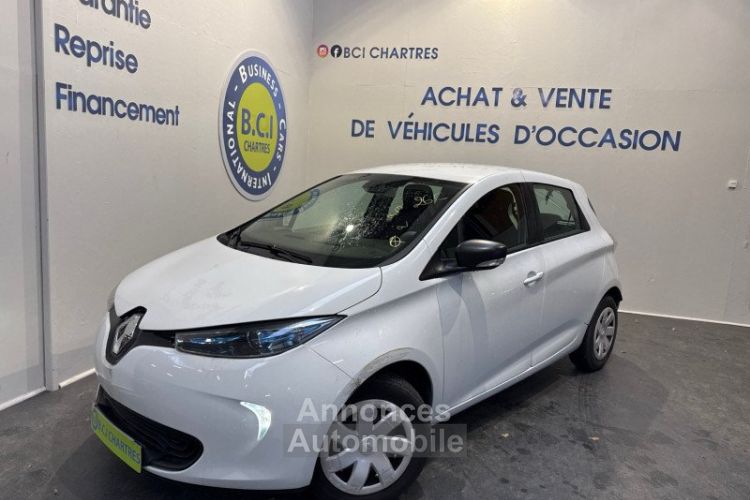 Renault Zoe LIFE CHARGE NORMALE R75 LOCATION BATTERIE - <small></small> 9.990 € <small>TTC</small> - #1