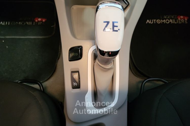 Renault Zoe LIFE TYPE2 22 kWh 90 CH BOÎTE AUTO - <small></small> 6.590 € <small>TTC</small> - #19