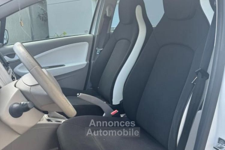 Renault Zoe R90 ZE 90 22KWH BATTERIE EN LOCATION INTENS BVA - <small></small> 6.490 € <small>TTC</small> - #10