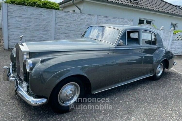 Rolls Royce Cloud II 1960 SILVER TWO TONE 6,2L V8 - <small></small> 55.555 € <small>TTC</small> - #1