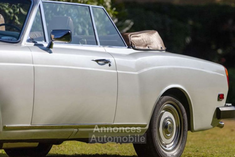 Rolls Royce Corniche - <small></small> 84.990 € <small>TTC</small> - #9