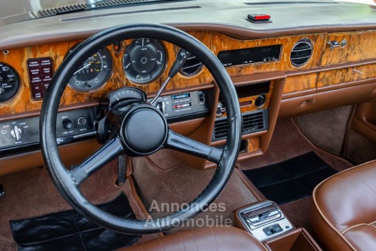 Rolls Royce Corniche cabriolet - <small></small> 43.300 € <small>TTC</small> - #9