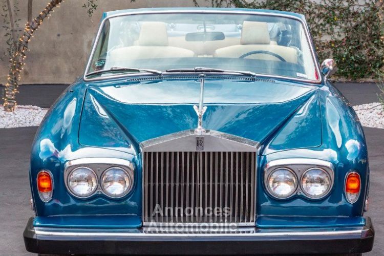 Rolls Royce Corniche featuring coachwork by H.J. Mulliner Park Ward - <small></small> 47.000 € <small>TTC</small> - #3