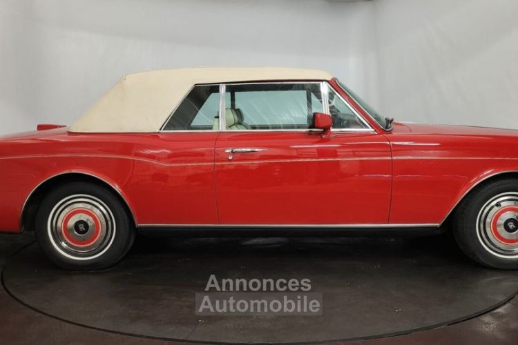 Rolls Royce Corniche cabriolet - <small></small> 85.000 € <small>TTC</small> - #24