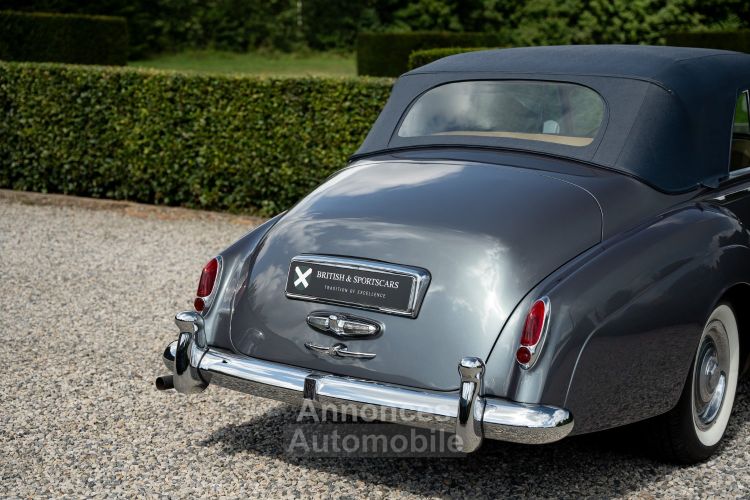 Rolls Royce Silver Cloud S2 Drophead by H J Mulliner - 1 of 107ex - <small></small> 218.900 € <small>TTC</small> - #16