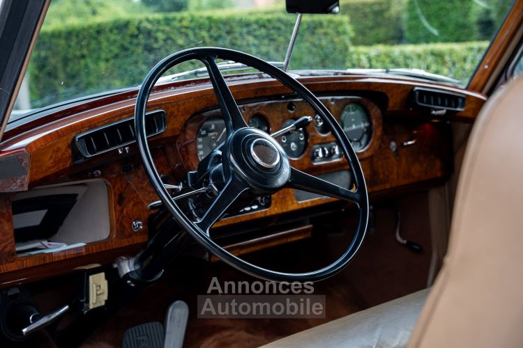 Rolls Royce Silver Cloud S2 Drophead by H J Mulliner - 1 of 107ex - <small></small> 218.900 € <small>TTC</small> - #19