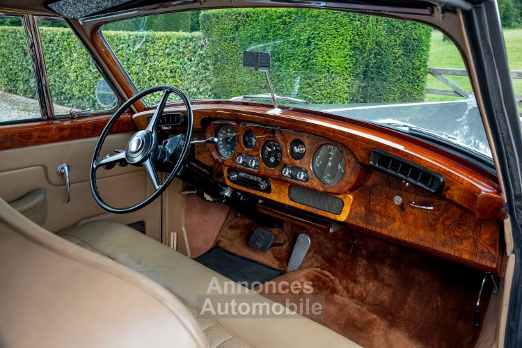 Rolls Royce Silver Cloud S2 Drophead by H J Mulliner - 1 of 107ex - <small></small> 218.900 € <small>TTC</small> - #23