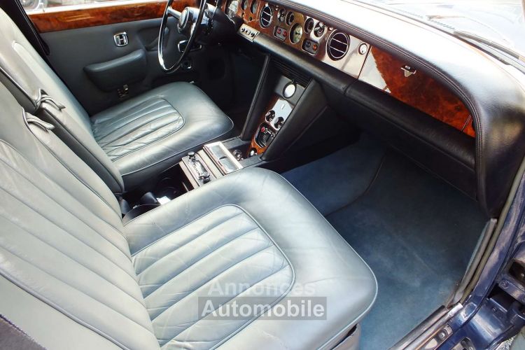 Rolls Royce Silver Shadow LWB - <small></small> 34.900 € <small>TTC</small> - #24