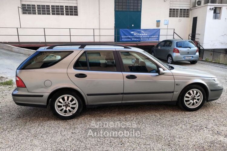 Saab 9-5 2004 Wagon 2.2 tid Vector - <small></small> 900 € <small>TTC</small> - #1