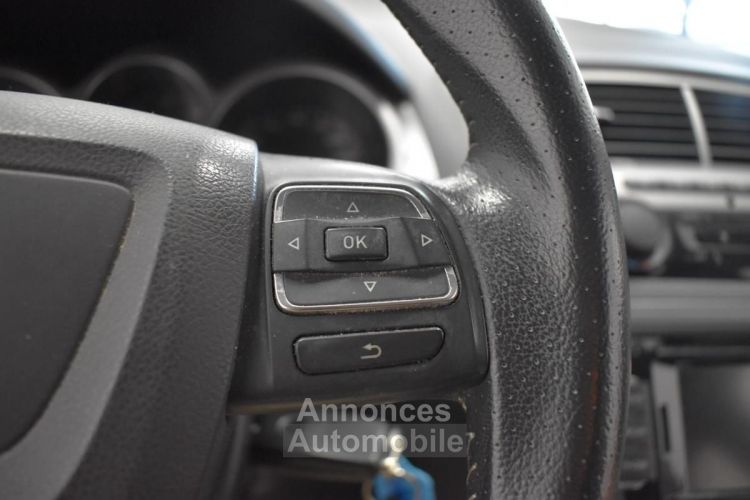 Seat Altea XL 2.0 TDI 140 4KIDS SUIVI GARANTIE 6 à 60 MOIS - <small></small> 7.490 € <small>TTC</small> - #17