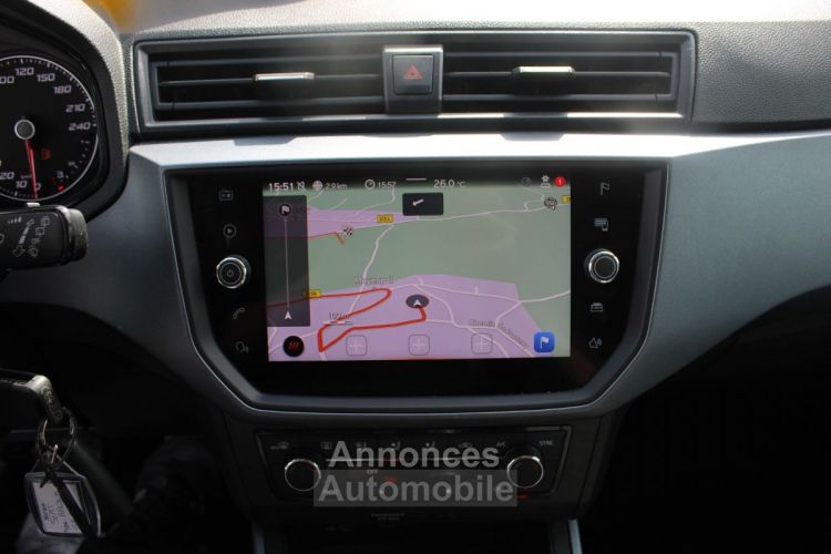 Seat Arona TSI XCELLENCE ESSENCE CLIM GPS 3D USB JA 16 ATTELAGE RADAR BLUETOOTH RÉGULATEUR - <small></small> 14.990 € <small>TTC</small> - #15