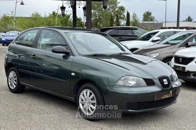 Seat Ibiza 1.4i 16V - 75  2002 BERLINE Fresh PHASE 1 - <small></small> 4.990 € <small>TTC</small> - #2