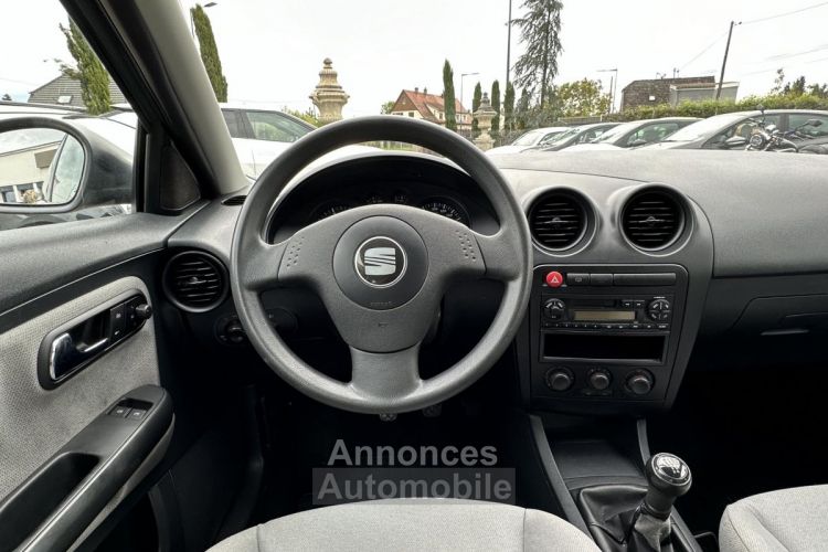 Seat Ibiza 1.4i 16V - 75  2002 BERLINE Fresh PHASE 1 - <small></small> 4.990 € <small>TTC</small> - #17