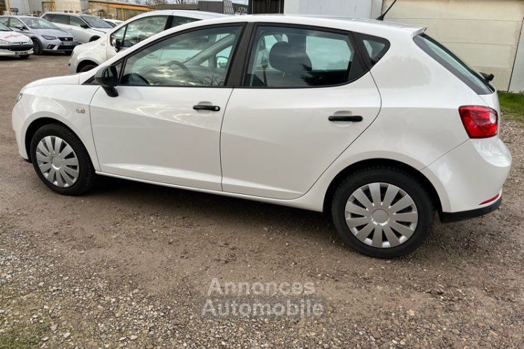 Seat Ibiza 1.4L 16V 85cv, climatisation, 5cv - <small></small> 6.590 € <small>TTC</small> - #2