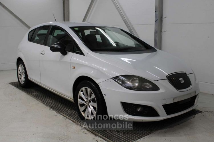 Seat Leon 1.6 CR TDi Ecomotive Ecosport ~ Airco Radio - <small></small> 3.750 € <small>TTC</small> - #1