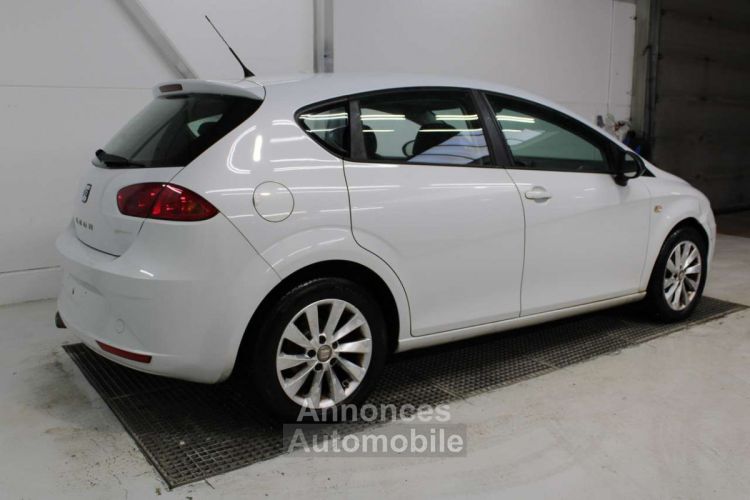 Seat Leon 1.6 CR TDi Ecomotive Ecosport ~ Airco Radio - <small></small> 3.750 € <small>TTC</small> - #4