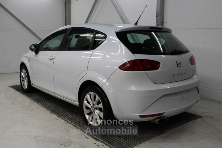 Seat Leon 1.6 CR TDi Ecomotive Ecosport ~ Airco Radio - <small></small> 3.750 € <small>TTC</small> - #7