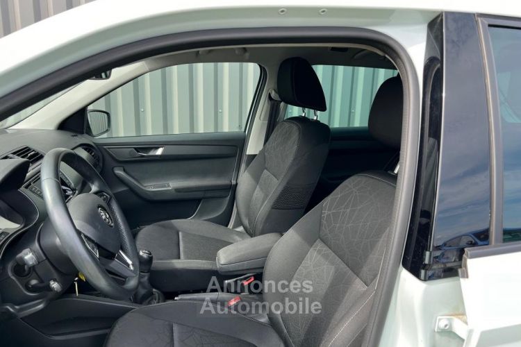 Skoda Fabia 1.0 TSI 110CH SIEGES CHAUFFANTS - <small></small> 13.490 € <small>TTC</small> - #9