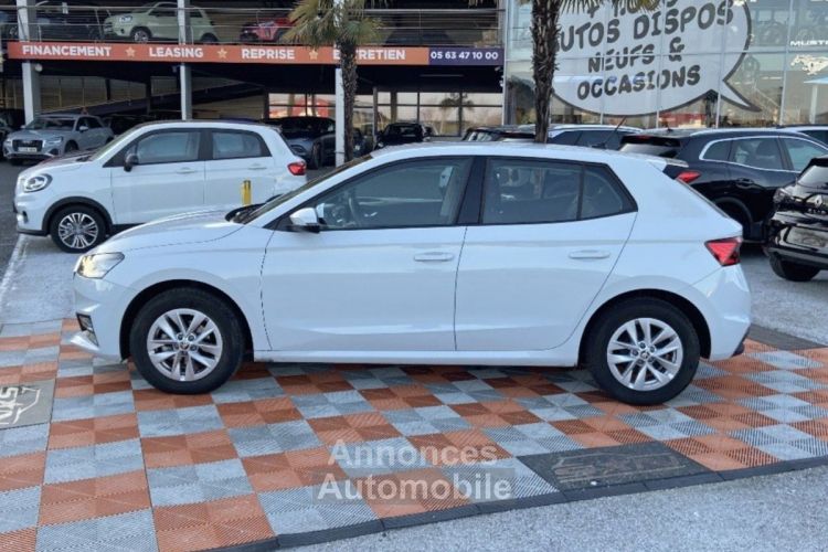 Skoda Fabia 1.0 TSI 95 AMBITION Ecran 8 JA 15 - <small></small> 17.750 € <small>TTC</small> - #10