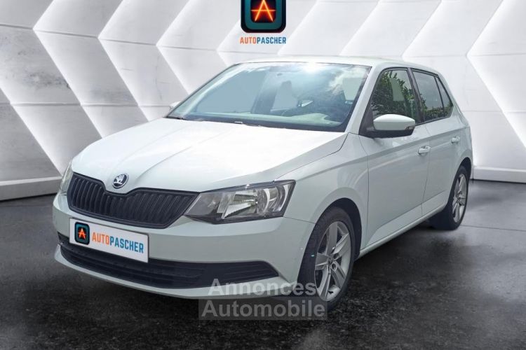 Skoda Fabia 3 1.0  ess - 75  Finition Business Climatisaiton Confort pack Garantie 12 mois - <small></small> 7.450 € <small>TTC</small> - #1