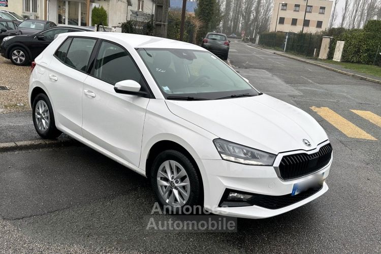 Skoda Fabia Ambition 1.0 TSI 95CV BVM5 13325HT TBEG - <small></small> 15.990 € <small>TTC</small> - #4