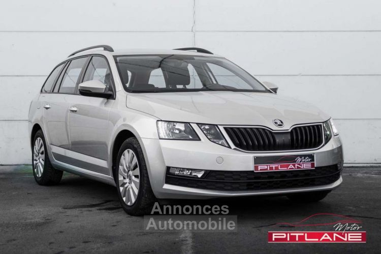 Skoda Octavia 1.6 TDi Ambition Boite DSG 7 CARPLAY CRUISE-C - <small></small> 16.990 € <small>TTC</small> - #7