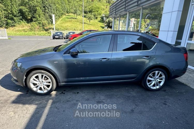 Skoda Octavia 1.6 TDI SCR - 116 Bva S&SClever Gps + Camera AR - <small></small> 16.490 € <small>TTC</small> - #4