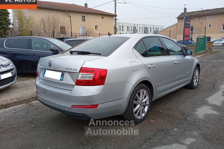 Skoda Octavia 2.0 TDI 150 cv DSG6 Année 2016 Boîte automatique - <small></small> 10.420 € <small>TTC</small> - #4