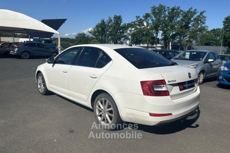 Skoda Octavia 2.0 TDI CR - 150 Start & Stop GTIE 12 M TBE PASSAT - <small></small> 13.990 € <small>TTC</small> - #5