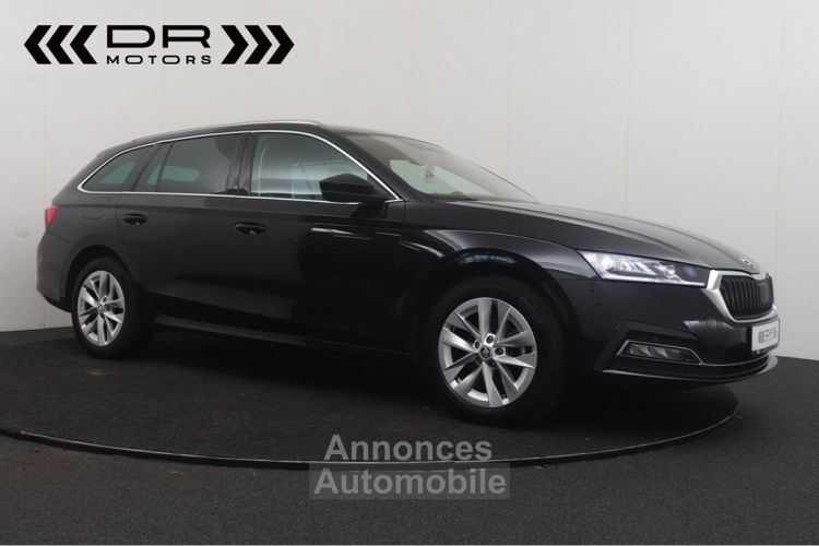 Skoda Octavia Combi 1.0TSI DSG / AUTOMAAT - APPLE CARPLAY ANDROID TREKHAAK TOPSTAAT - <small></small> 19.995 € <small>TTC</small> - #2