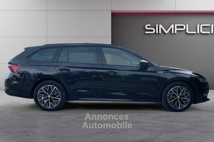 Skoda Octavia Combi 1.5 TSI mHEV e-TEC 150 ch ACT DSG7 Sportline SIEGES ET PARE BRISE CHAUFFANTS / VIRTUAL COCKPIT / AFF TETE HAUTE Garantie 12 mois - <small></small> 26.990 € <small>TTC</small> - #12