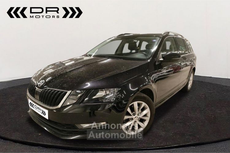 Skoda Octavia Combi 1.5TSI DSG AMBITION - APPLE CARPLAY / ANDROID LEDER - <small></small> 17.995 € <small>TTC</small> - #1