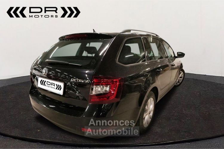 Skoda Octavia Combi 1.5TSI DSG AMBITION - APPLE CARPLAY / ANDROID LEDER - <small></small> 17.995 € <small>TTC</small> - #2