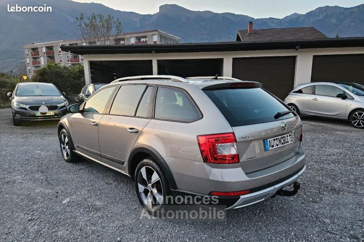 Skoda Octavia Combi 2.0 tdi 150 scout 4x4 07-2016 GARANTIE 12 MOIS ATTELAGE TOE CUIR ALCANTARA XENON - <small></small> 16.990 € <small>TTC</small> - #2