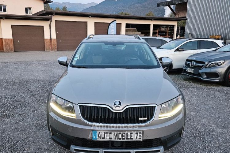 Skoda Octavia Combi 2.0 tdi 150 scout 4x4 07-2016 GARANTIE 12 MOIS ATTELAGE TOE CUIR ALCANTARA XENON - <small></small> 16.990 € <small>TTC</small> - #3