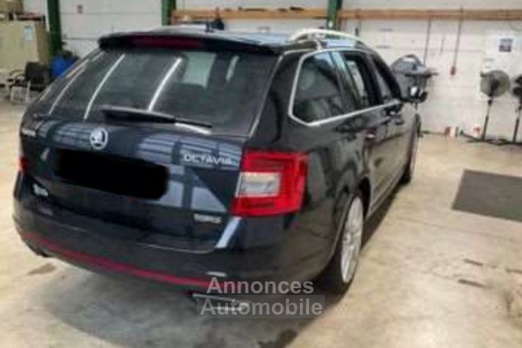 Skoda Octavia Combi 2.0 TSI 220CH RS - <small></small> 21.700 € <small>TTC</small> - #2