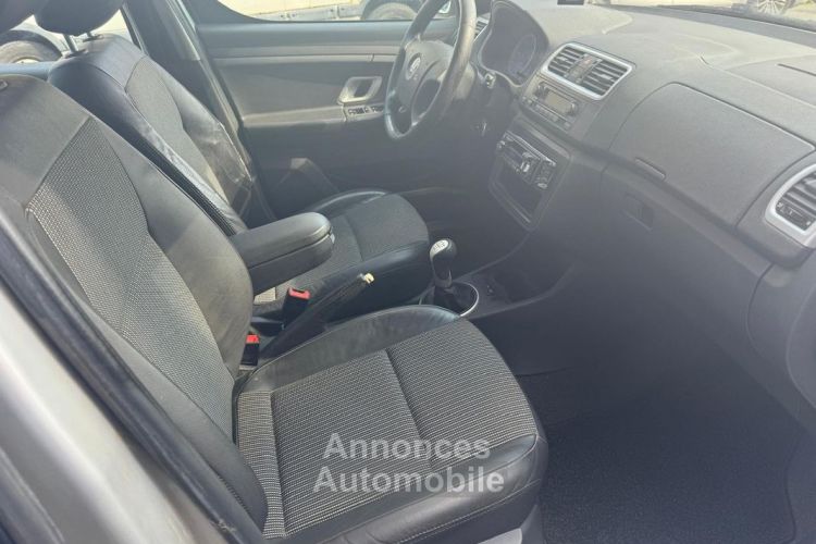 Skoda Roomster 1,4 TDI 80CH 1ère main - <small></small> 3.990 € <small>TTC</small> - #4