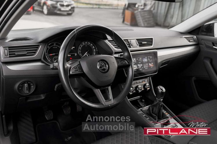 Skoda Superb 2.0 TDi Edition Style Attelage Carplay Bi-Xen - <small></small> 19.790 € <small>TTC</small> - #11