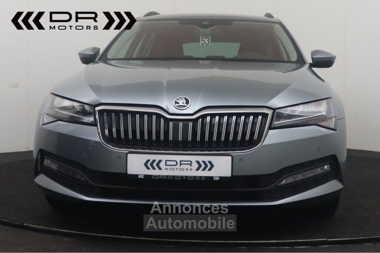 Skoda Superb COMBI 1.6CRTDI DSG7 FACELIFT AMBITION - NAVI APPLE CARPLAY/ANDROID LED LEDER - <small></small> 18.995 € <small>TTC</small> - #8